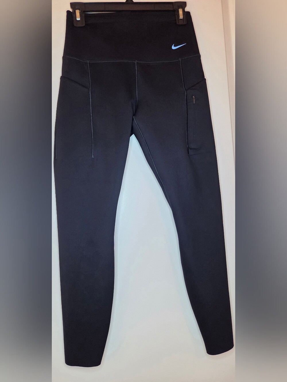 Nike Go Dri-FIT High Waisted Leggings Black Zipper Pocket Women’s M - Picture 2 of 5
